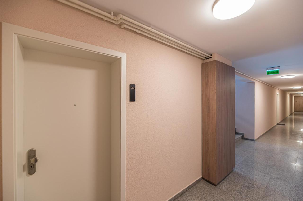 Rentforcomfort Apartment Ella 2 Brașov Exterior foto